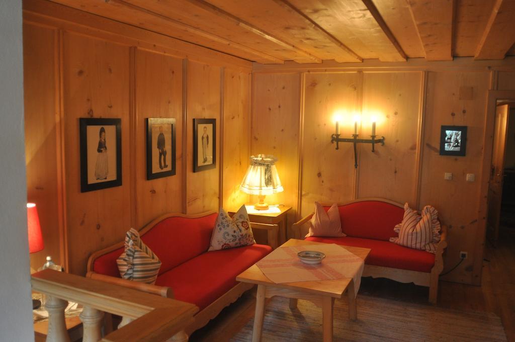 Romantikhotel Almtalhof Grünau im Almtal 객실 사진
